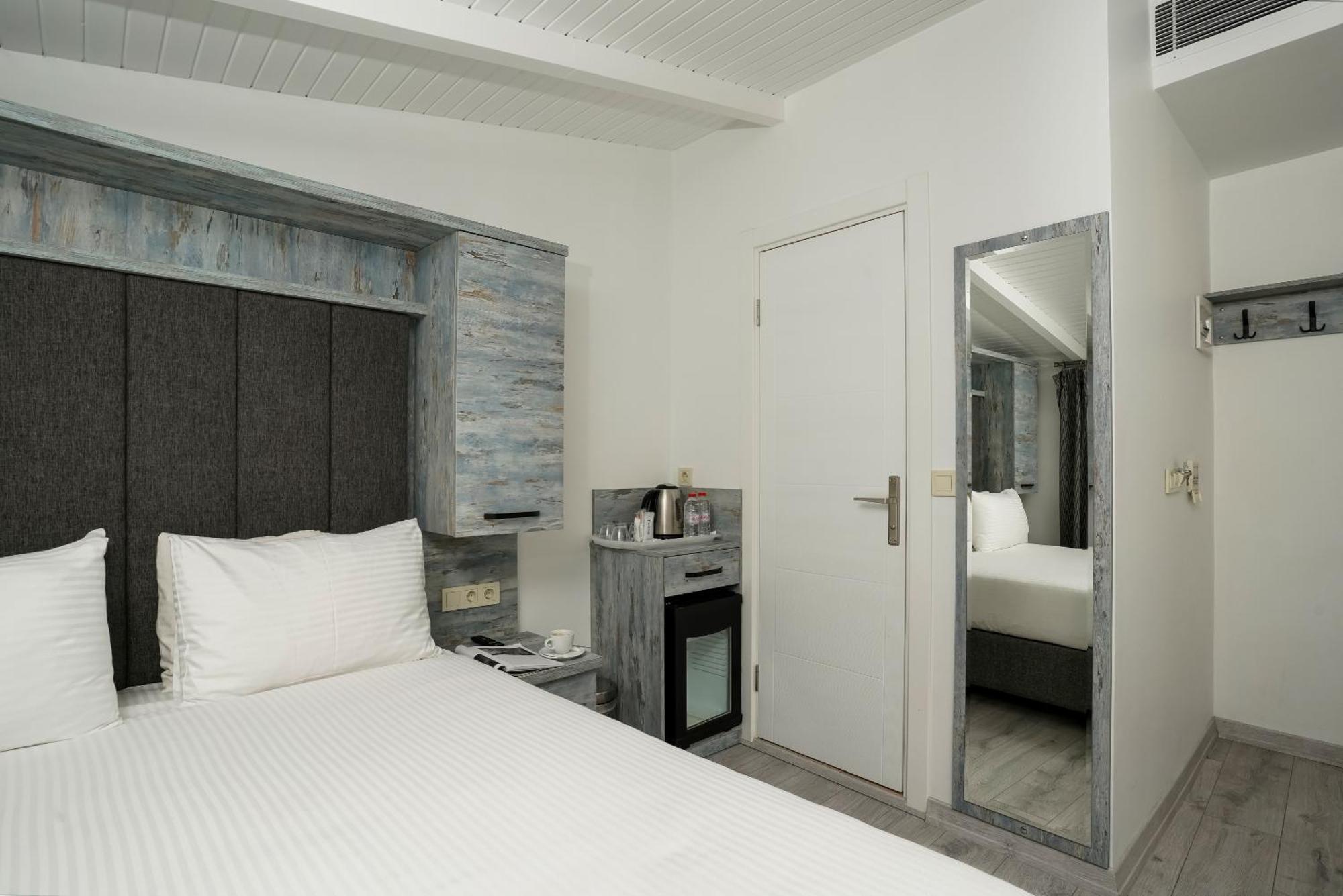 Faros Hotel Taksim-Special Category Истанбул Екстериор снимка