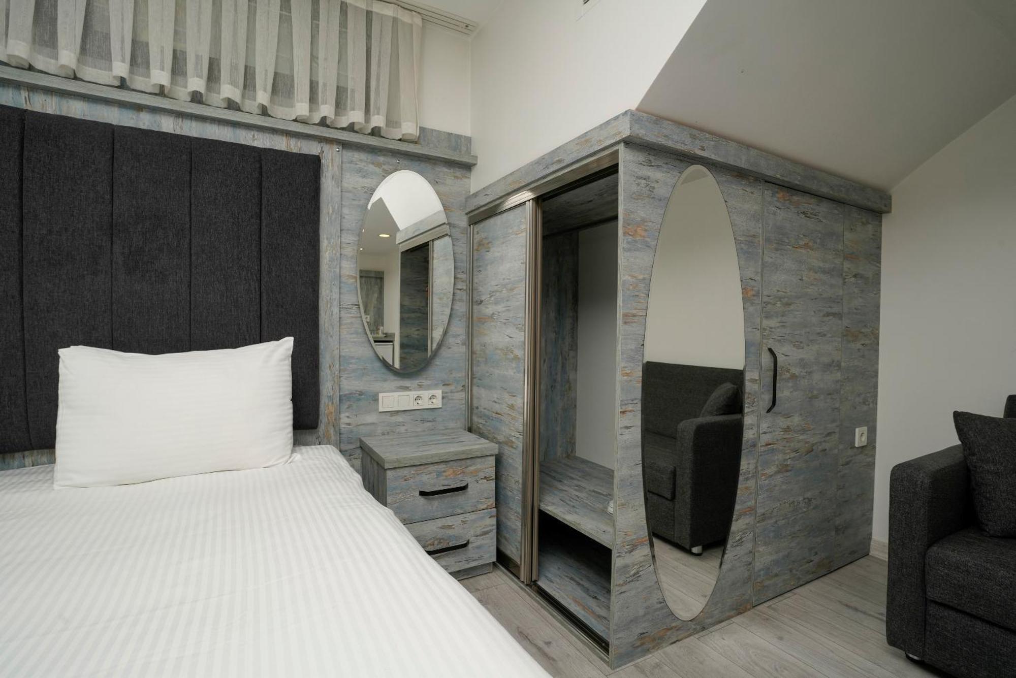 Faros Hotel Taksim-Special Category Истанбул Екстериор снимка