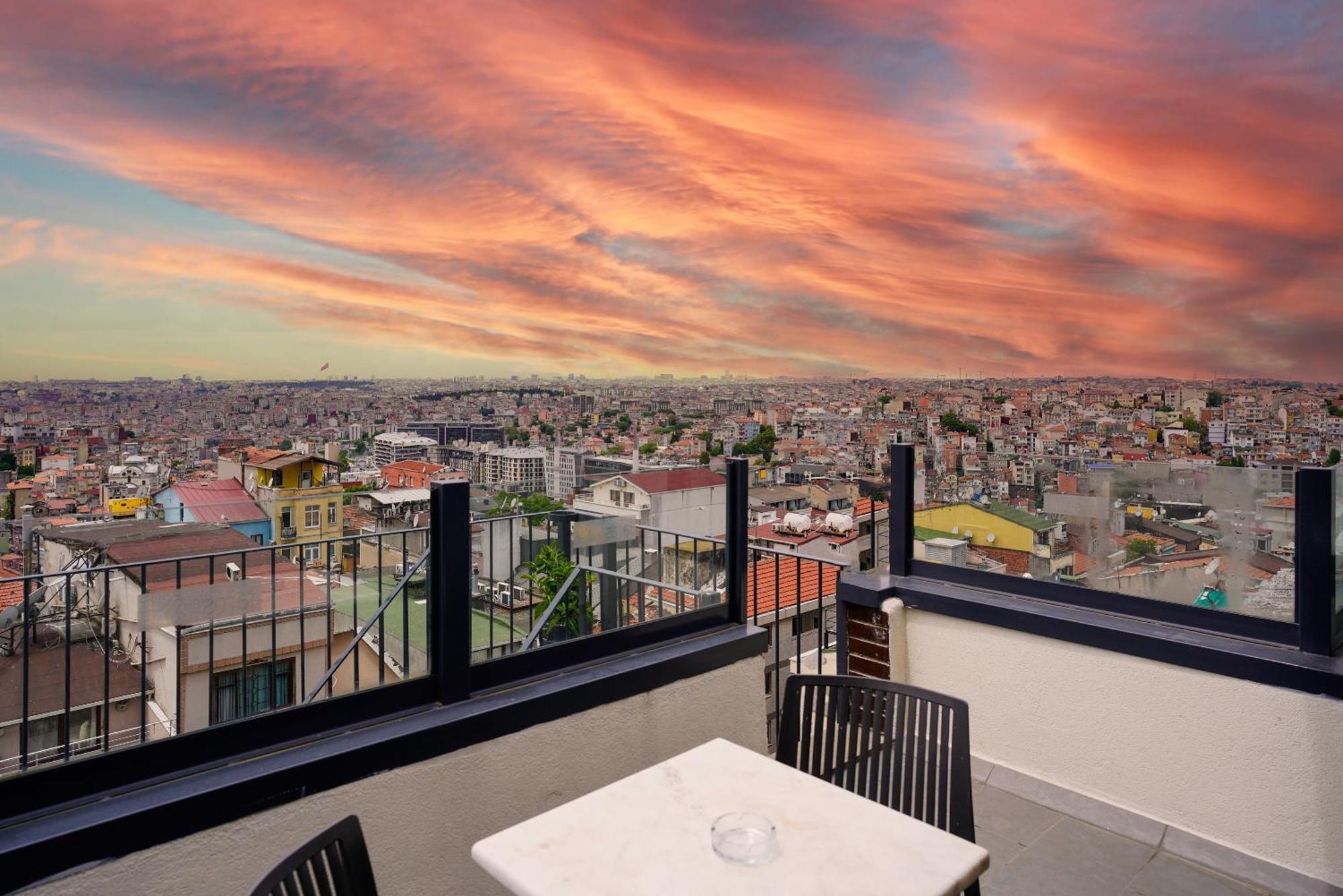 Faros Hotel Taksim-Special Category Истанбул Екстериор снимка