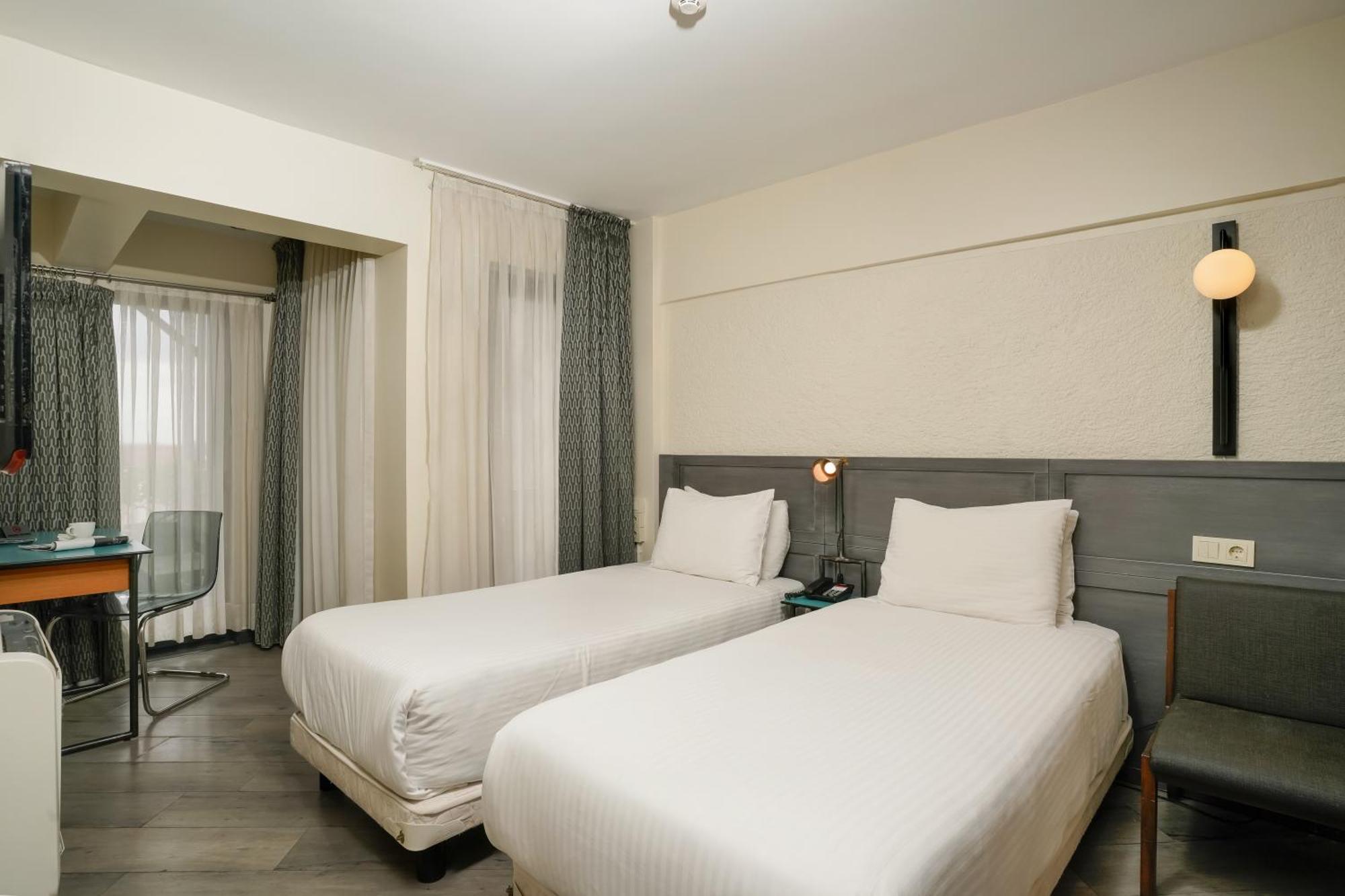 Faros Hotel Taksim-Special Category Истанбул Екстериор снимка
